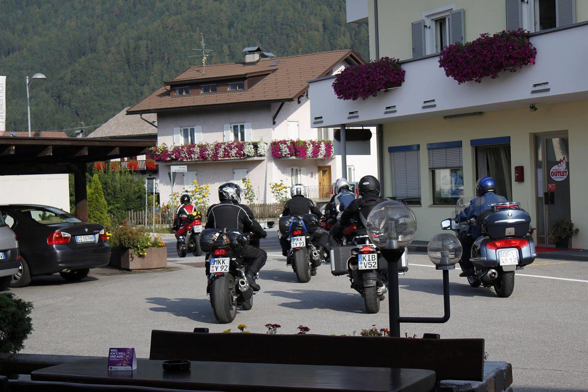 Hotel Tirolerhof San Giorgio  Buitenkant foto